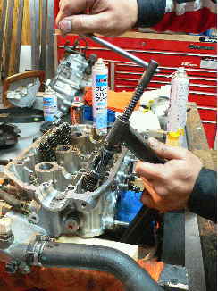 �o���u�g�t���F�G���W���I�[�o�[�z�[��