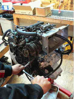 �G���W���I�[�o�[�z�[���I��